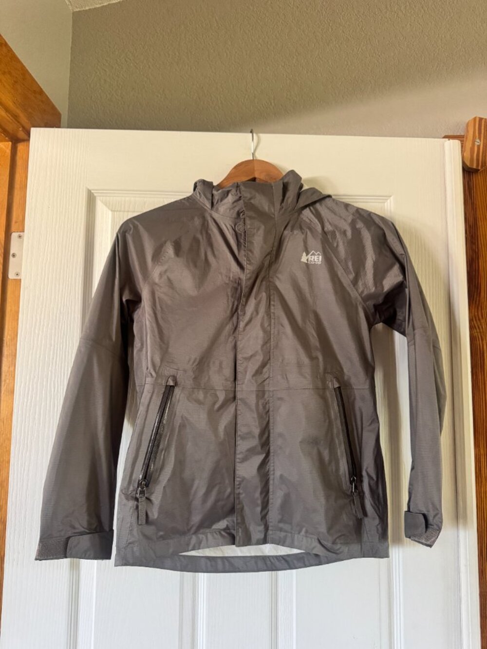 REI Co-op Kids' Rainier Raincoat, Size 10-12, GUC